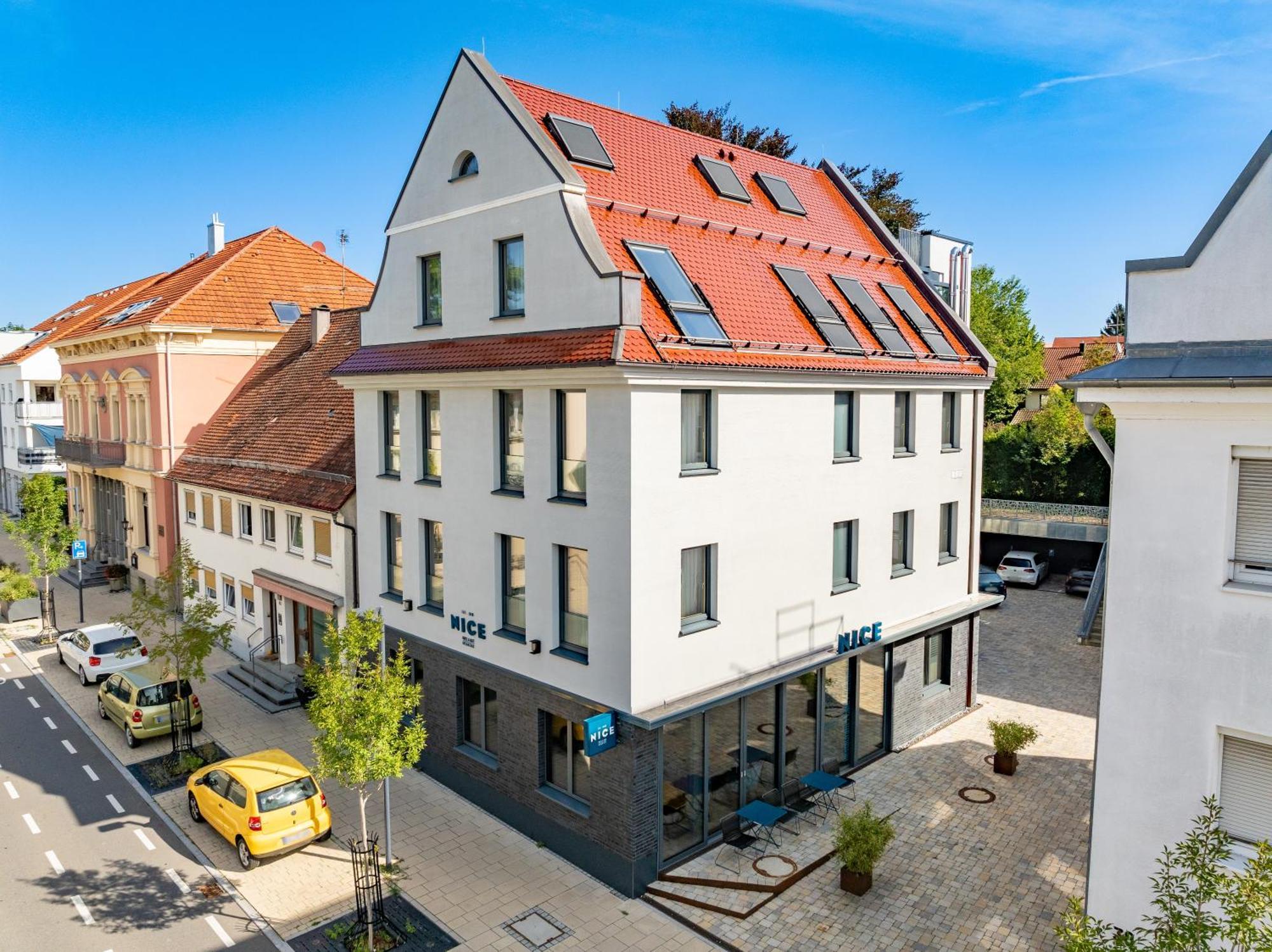 Hotel Nice Лаупхайм Экстерьер фото